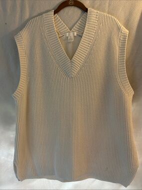 H&M Cream V-Neck Knit Sweater Vest